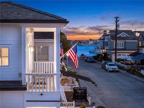 118 Sapphire , Newport Beach, CA