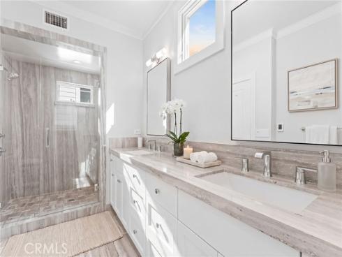 118 Sapphire , Newport Beach, CA