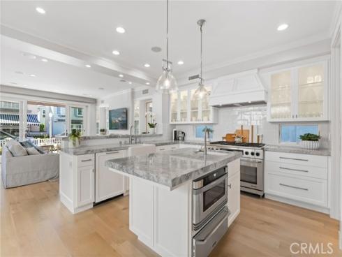 118 Sapphire , Newport Beach, CA