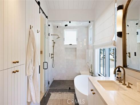 1416 E Balboa Boulevard, Newport Beach, CA