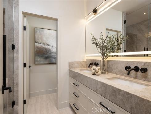 221 Abalone , Newport Beach, CA