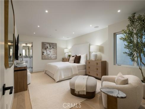 221 Abalone , Newport Beach, CA