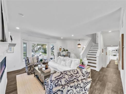 1915 Leeward , Newport Beach, CA