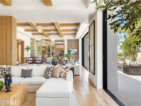 6 Pinehurst Ln , Newport Beach, CA