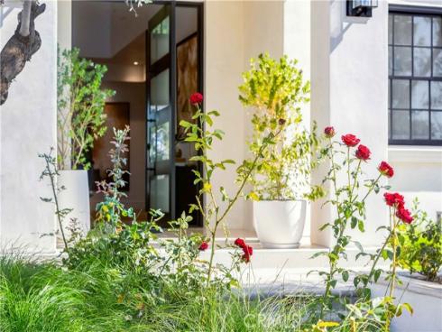 6 Pinehurst Ln , Newport Beach, CA