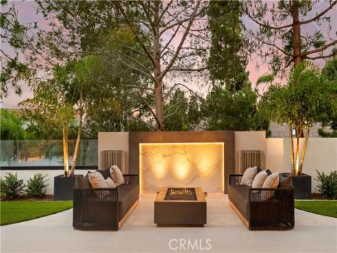 6 Pinehurst Ln , Newport Beach, CA