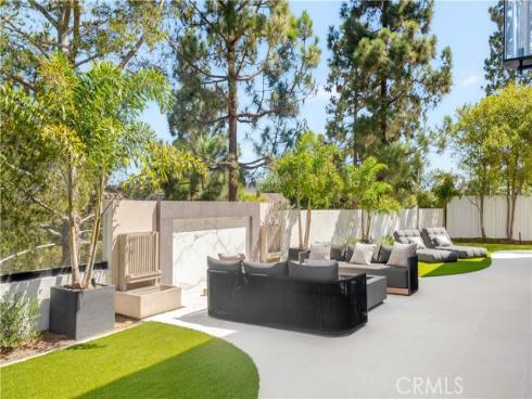 6 Pinehurst Ln , Newport Beach, CA