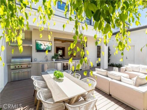 6 Pinehurst Ln , Newport Beach, CA