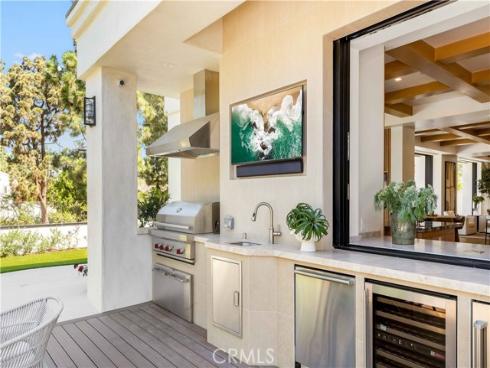 6 Pinehurst Ln , Newport Beach, CA