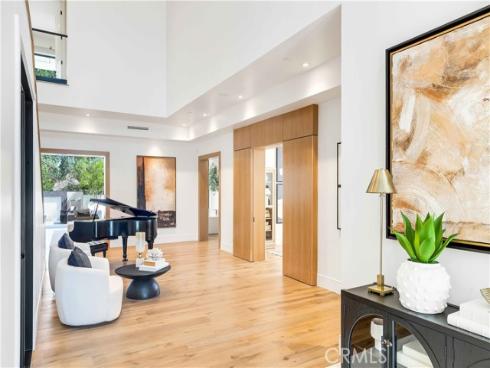 6 Pinehurst Ln , Newport Beach, CA