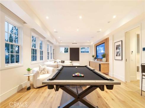 6 Pinehurst Ln , Newport Beach, CA