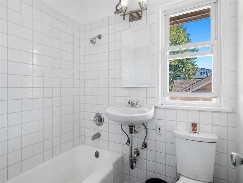 121 Marine Avenue, Newport Beach, CA