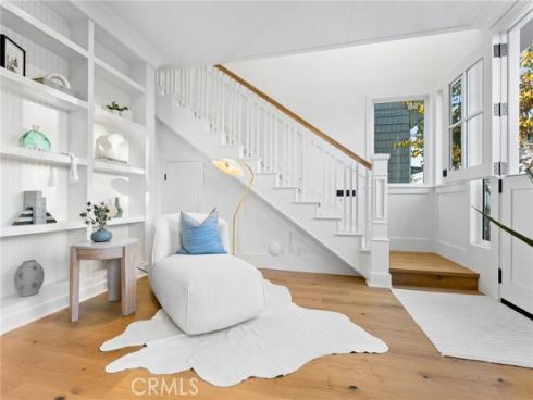327 Amethyst , Newport Beach, CA