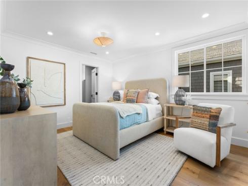 327 Amethyst , Newport Beach, CA