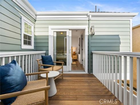 327 Amethyst , Newport Beach, CA