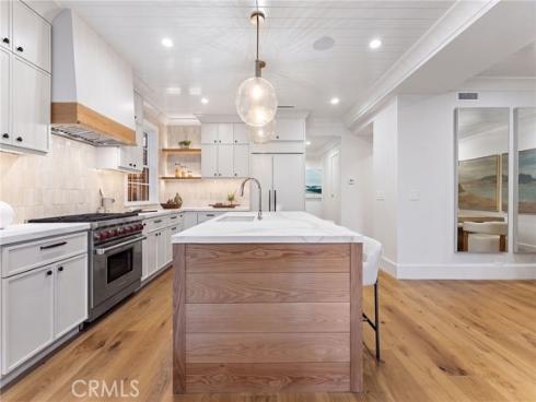 327 Amethyst , Newport Beach, CA