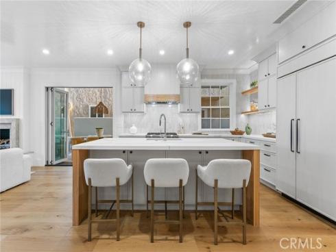 327 Amethyst , Newport Beach, CA