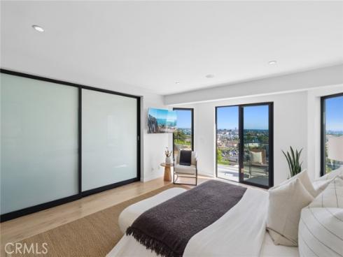 1021 Kings Road, Newport Beach, CA