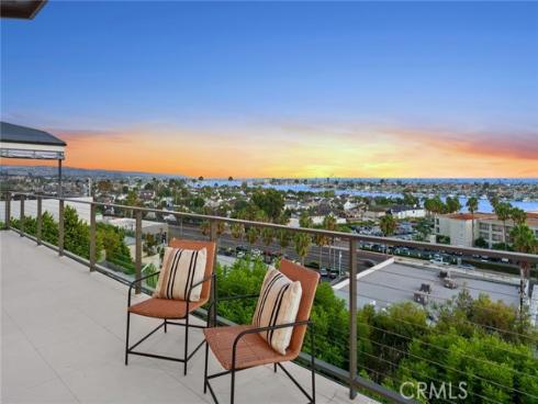 1021 Kings Road, Newport Beach, CA