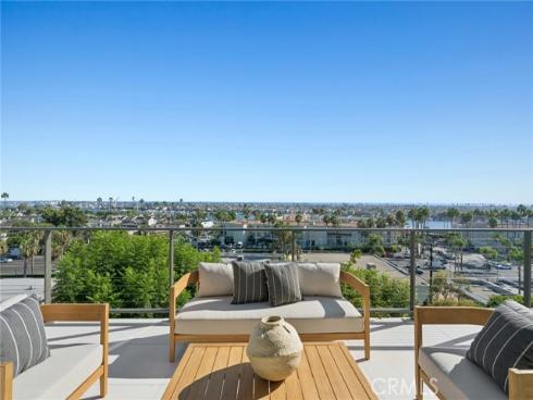 1021 Kings Road, Newport Beach, CA