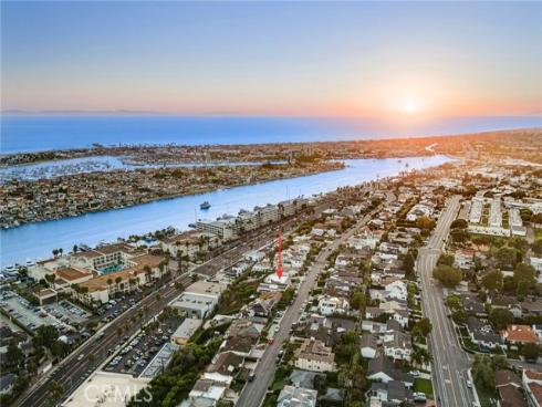 1021 Kings Road, Newport Beach, CA