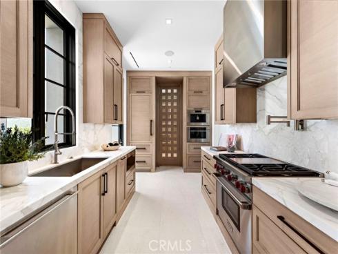 20 Coastline Drive, Newport Coast, CA