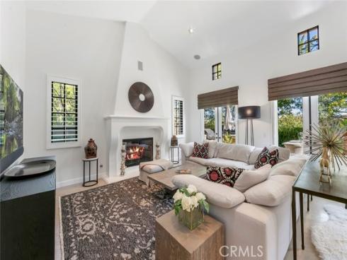 2 Meridian , Newport Coast, CA