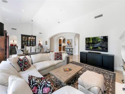 2 Meridian , Newport Coast, CA