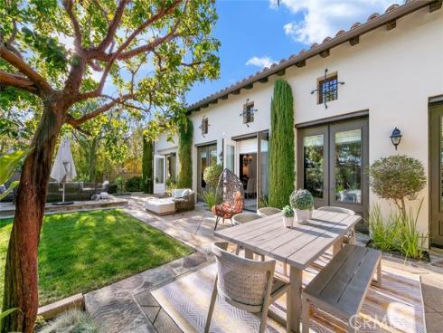 2 Meridian , Newport Coast, CA