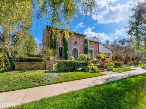 2 Meridian , Newport Coast, CA