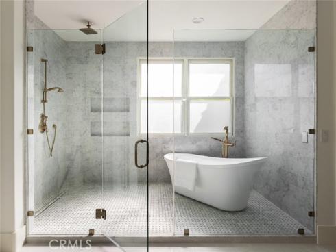 31 Vista Tramonto , Newport Coast, CA