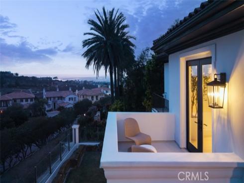 31 Vista Tramonto , Newport Coast, CA