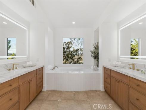 15  Cavaillon  , Newport Coast, CA