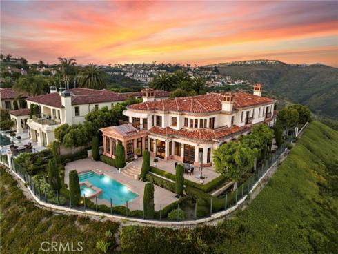 18 Sail Vista , Newport Coast, CA