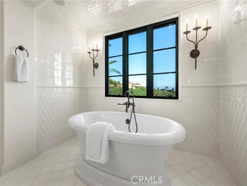 26 Fairway , Newport Coast, CA