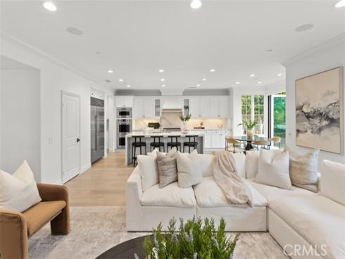 11 Hidden Pass , Newport Coast, CA