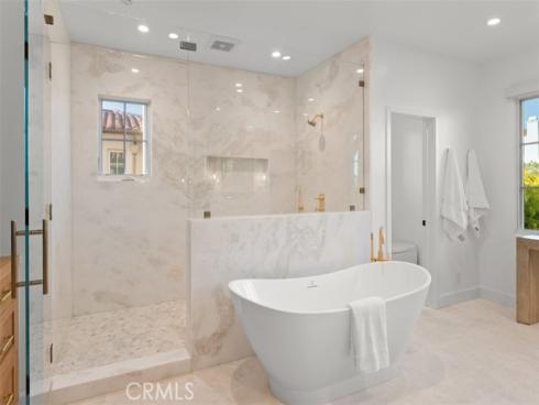 11 Hidden Pass , Newport Coast, CA