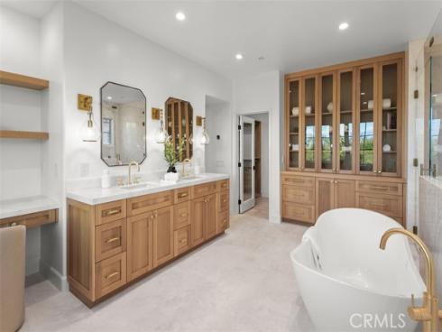 11 Hidden Pass , Newport Coast, CA