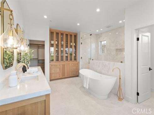 11 Hidden Pass , Newport Coast, CA