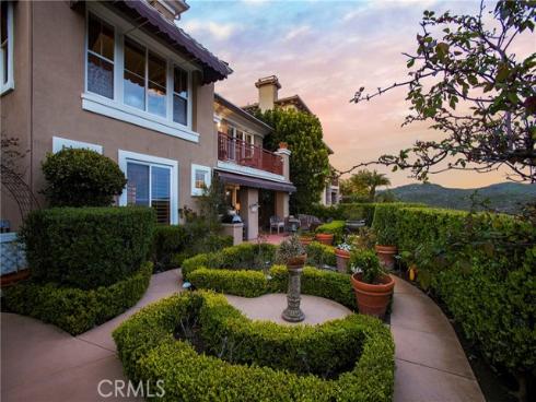 28 Sunset Cv , Newport Coast, CA