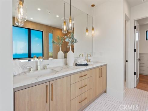 4 Sunset Cove , Newport Coast, CA