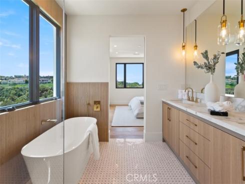 4 Sunset Cove , Newport Coast, CA