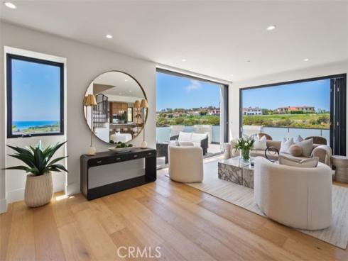 4 Sunset Cove , Newport Coast, CA