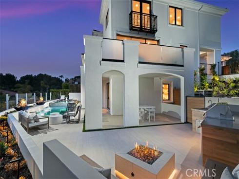 4 Sunset Cove , Newport Coast, CA