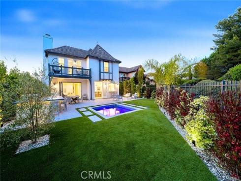 32  Bargemon  , Newport Coast, CA