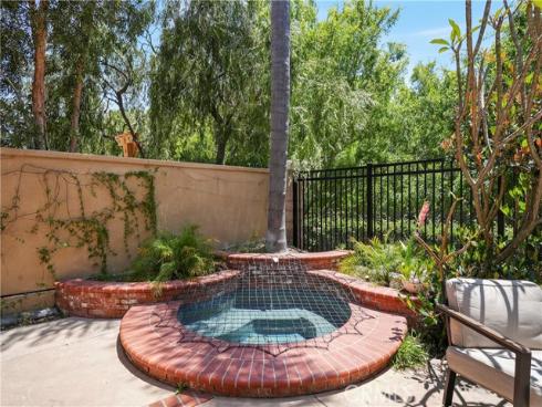 25  Belfort  , Newport Coast, CA