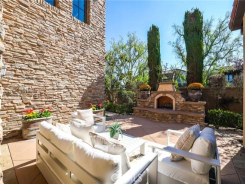 7 Sunrise , Newport Coast, CA