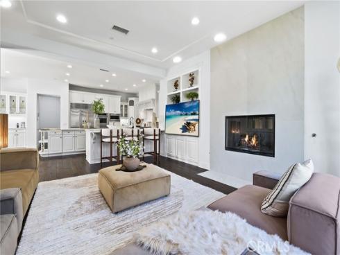 7 Sunrise , Newport Coast, CA