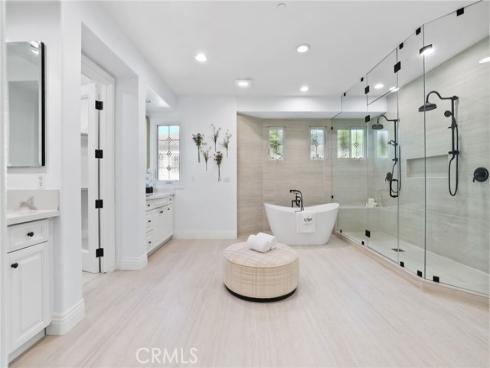 7 Sunrise , Newport Coast, CA