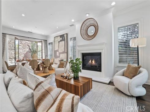 7 Sunrise , Newport Coast, CA